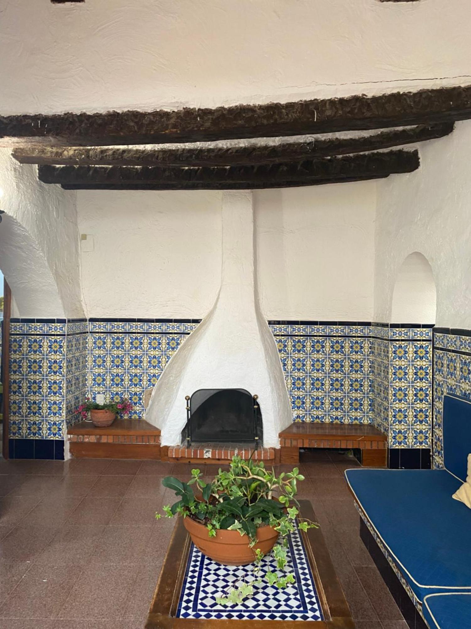 Pink Lemon House Bed & Breakfast Elche Exterior photo